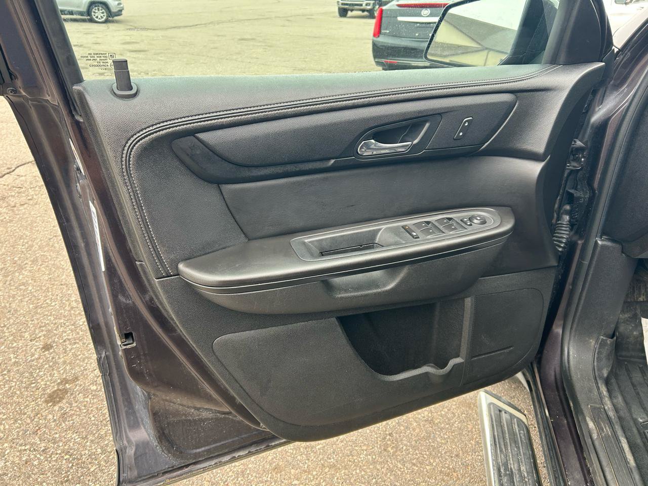 Used 2016 Chevrolet Traverse LT w/ LPO, 'HIT The Road' Package AWD/4WD image 15
