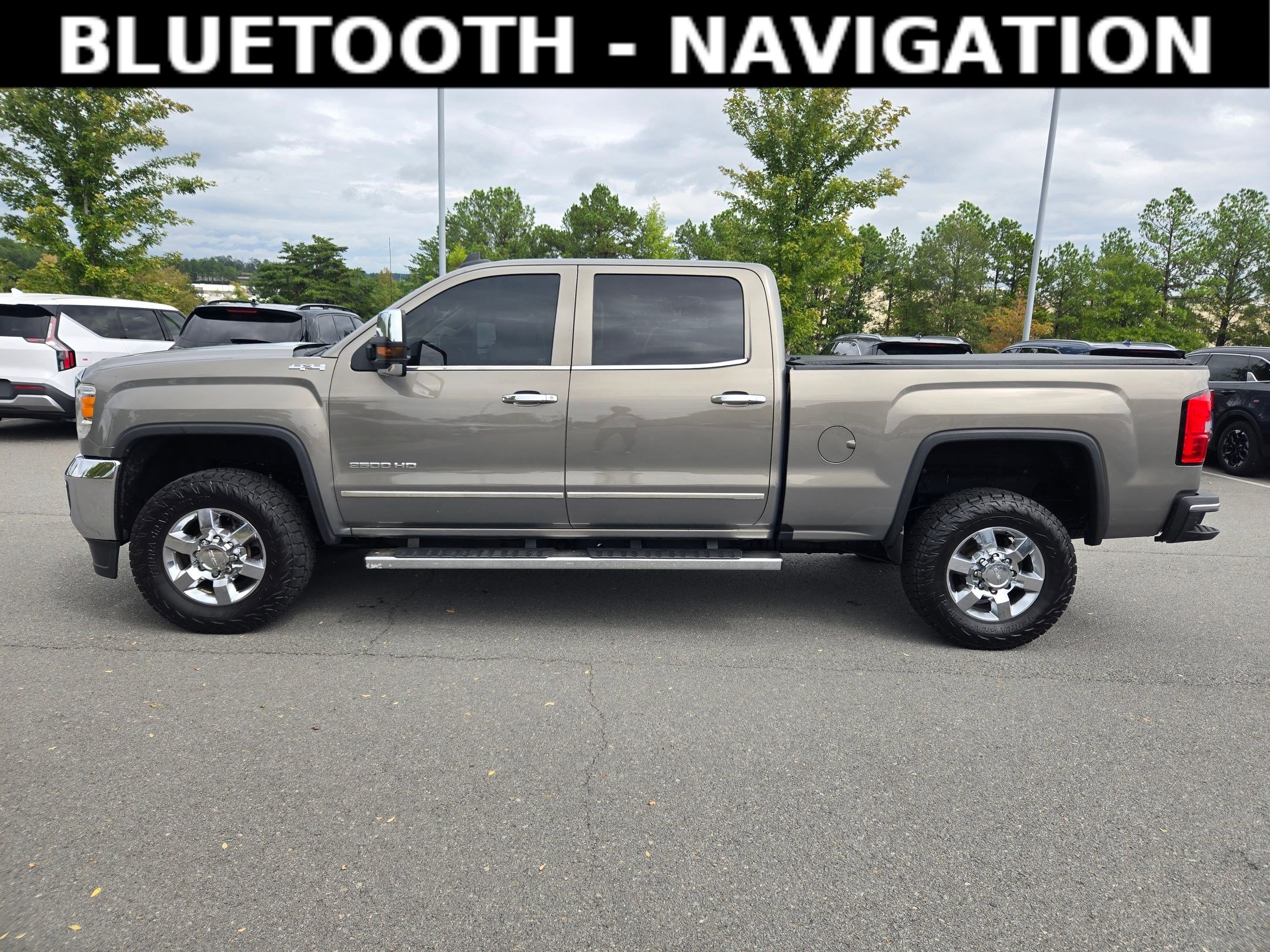 Used 2017 GMC Sierra 2500 SLT image 4