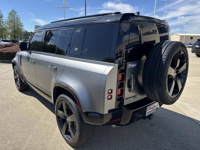Used 2023 Land Rover Defender 110 X-Dynamic SE image 7