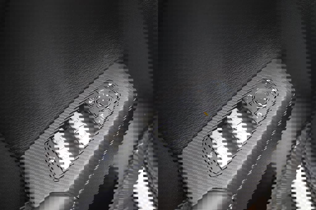 New 2026 Mitsubishi Outlander ES image 12