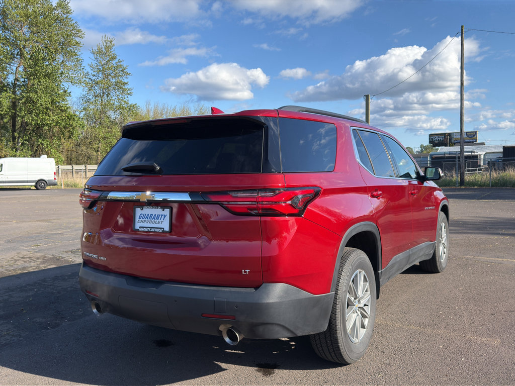 Used 2022 Chevrolet Traverse LT image 25