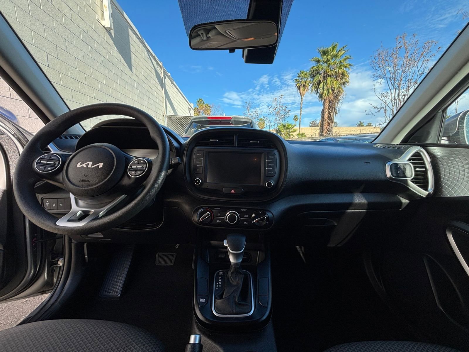 Used 2025 Kia Soul LX w/ LX Technology Package image 35