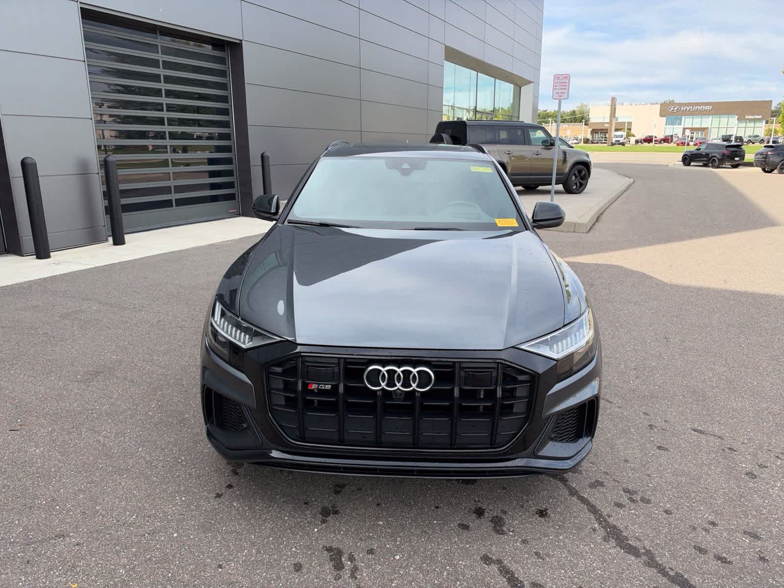 Used 2023 Audi SQ8 Prestige AWD/4WD image 8