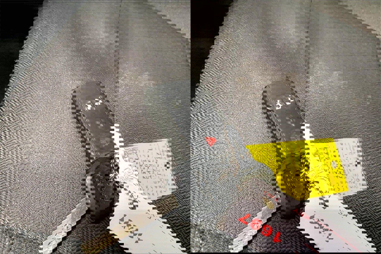 Used 2023 Chevrolet Silverado 2500 LT w/ Snow Plow Prep/Camper Package image 19