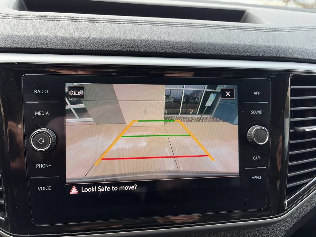 Certified 2023 Volkswagen Atlas Cross Sport SE w/ Panoramic Sunroof Package image 21