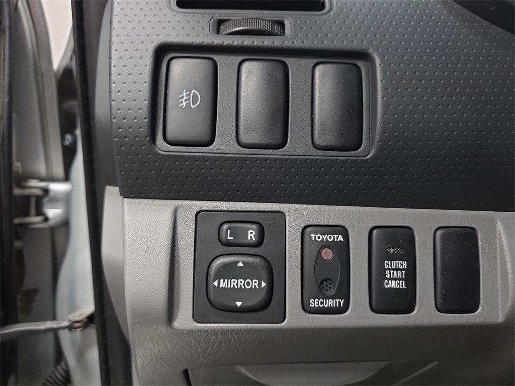 Used 2005 Toyota Tacoma 4x4 Access Cab image 23