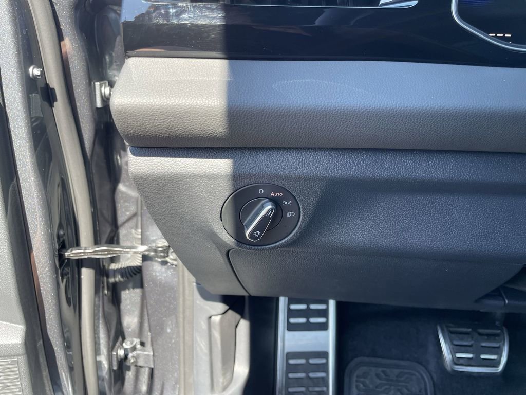 Used 2025 Volkswagen Jetta Sport image 18