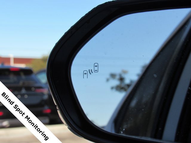 Used 2024 Toyota Camry SE image 18