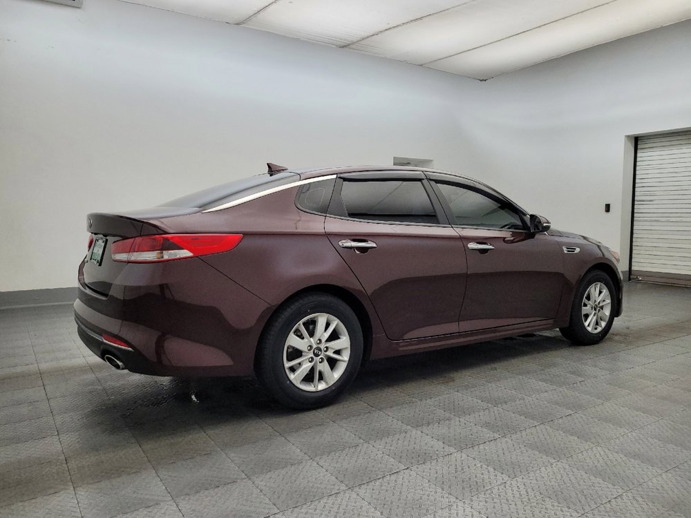 Used 2017 Kia Optima LX image 10