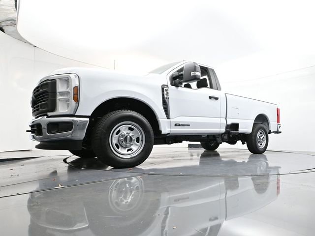 New 2026 Ford F350 XL w/ XL Chrome Package image 28