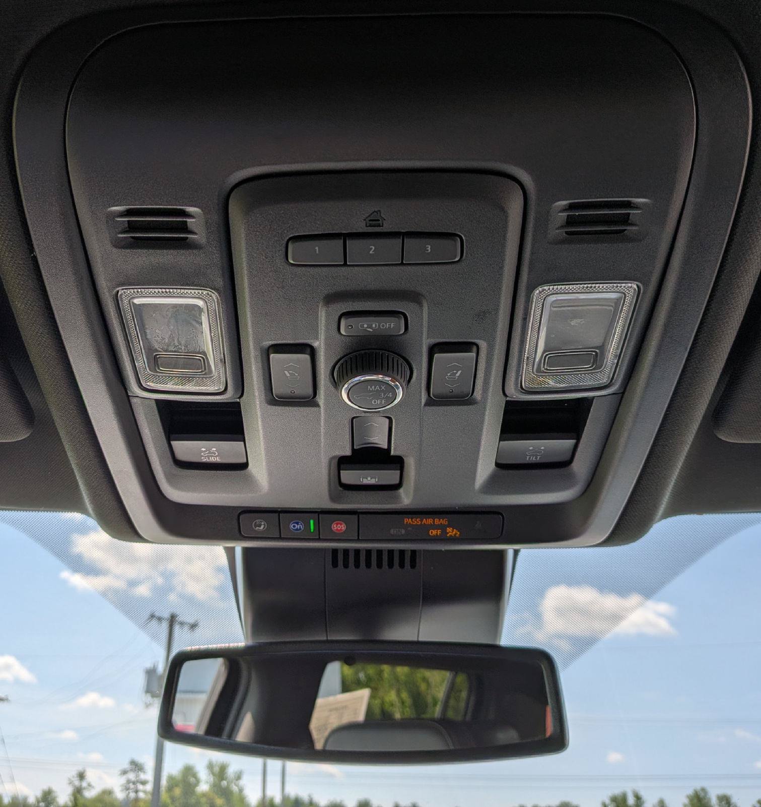 Used 2024 GMC Yukon XL Denali AWD/4WD image 22