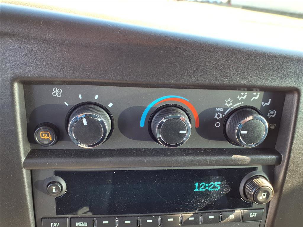Used 2024 Chevrolet Express 2500 w/ Driver Convenience Package image 4