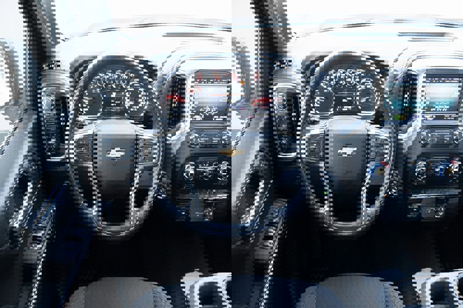 Used 2021 Chevrolet Silverado 1500 LT w/ Work Truck Package image 2