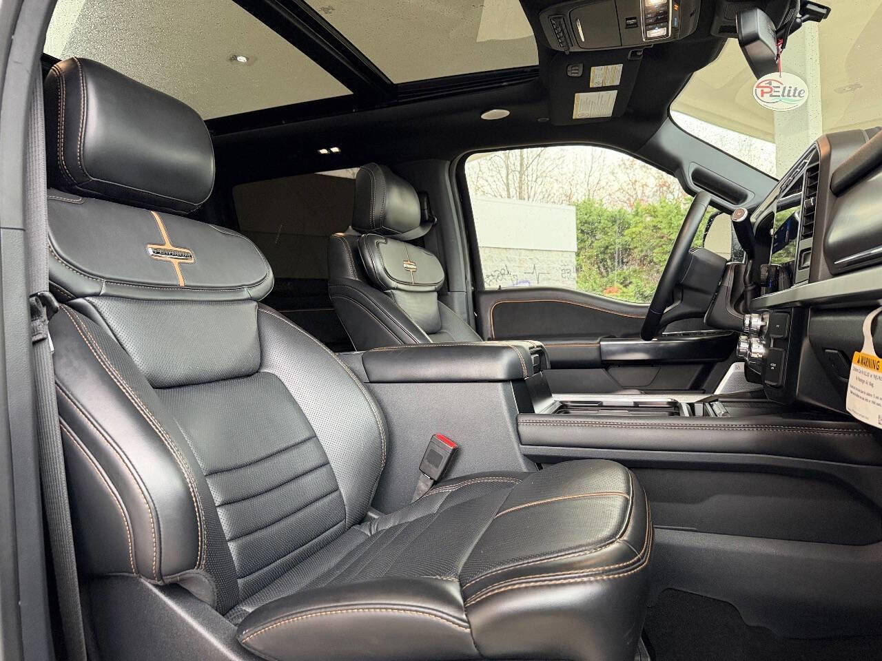 Used 2024 Ford F450 Platinum w/ FX4 Off-Road Package image 26