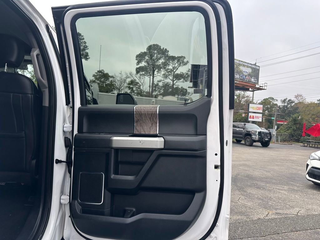 Used 2019 Ford F250 Lariat w/ Lariat Ultimate Package image 34