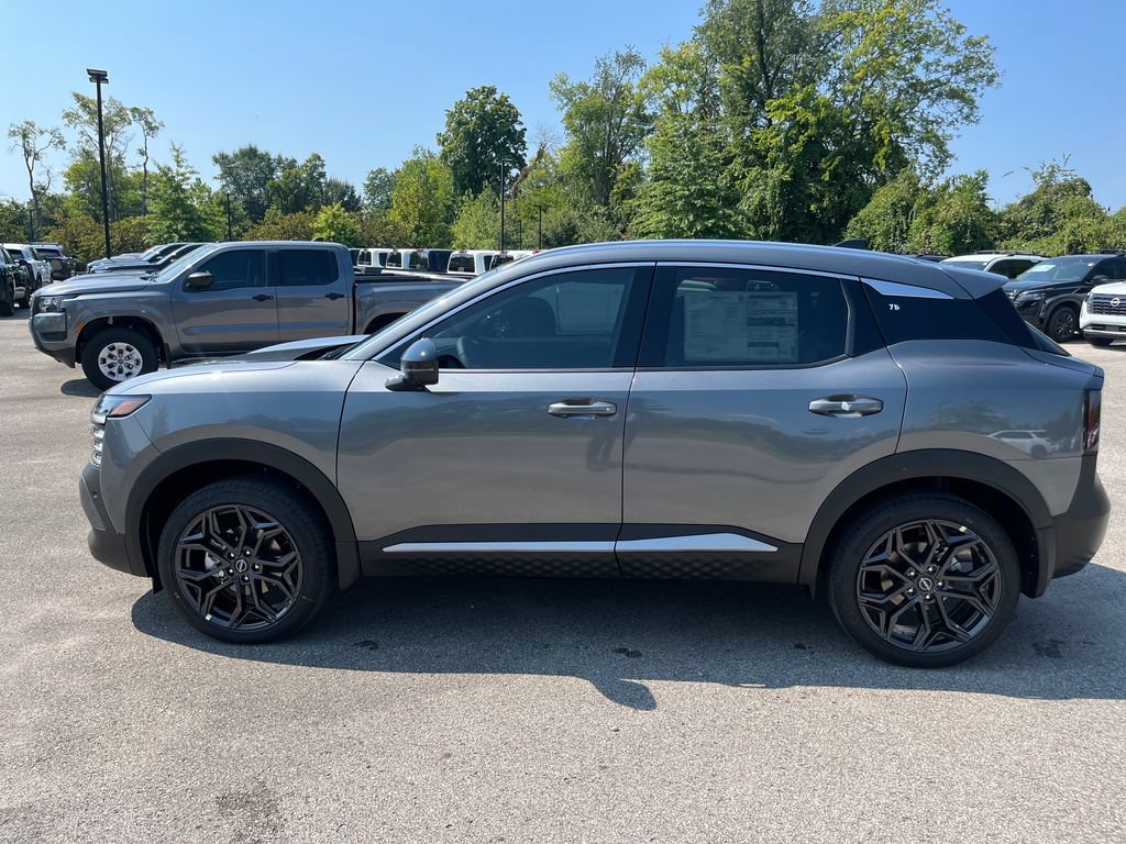 New 2027 Nissan Kicks SR w/ SR Premium Package FWD image 4
