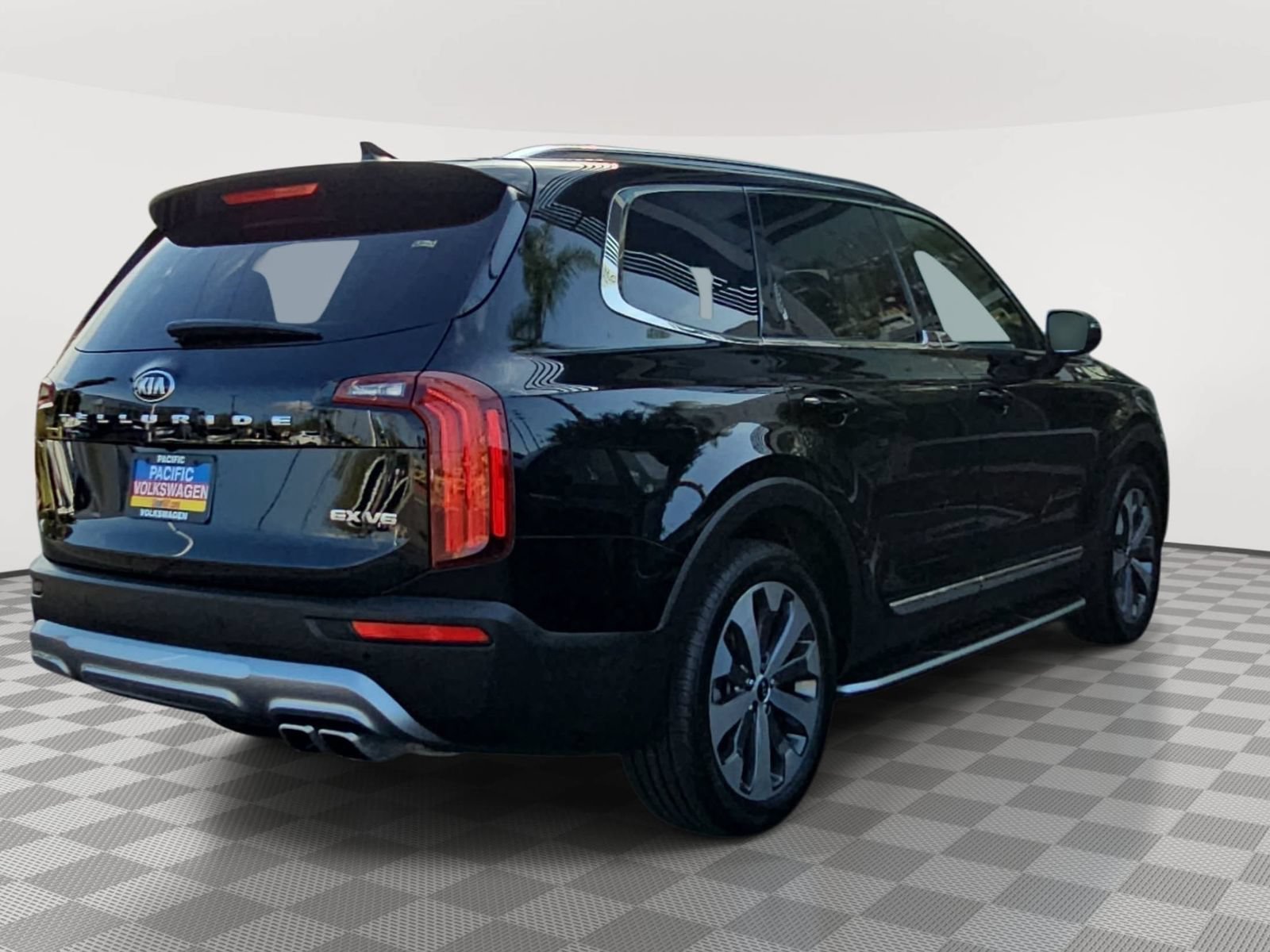 Used 2020 Kia Telluride EX w/ EX Premium Package FWD image 4
