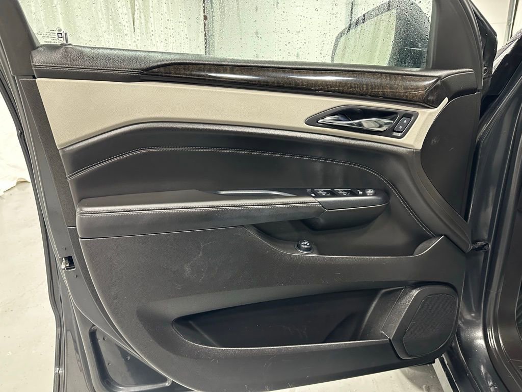 Used 2015 Cadillac SRX Performance w/ Driver Awareness Package image 8