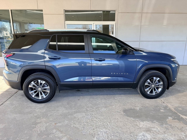 Used 2025 Chevrolet Equinox LT w/ Convenience Package II image 6