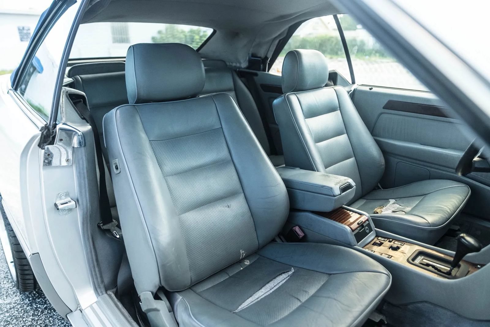 Used 1995 Mercedes-Benz E 320 Convertible image 19