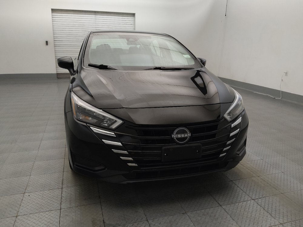 Used 2025 Nissan Versa SV FWD image 14