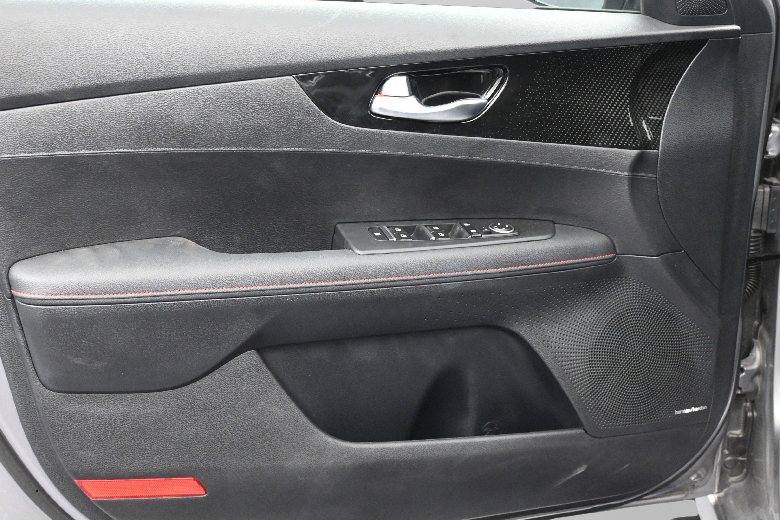 Used 2024 Kia Forte GT FWD image 11