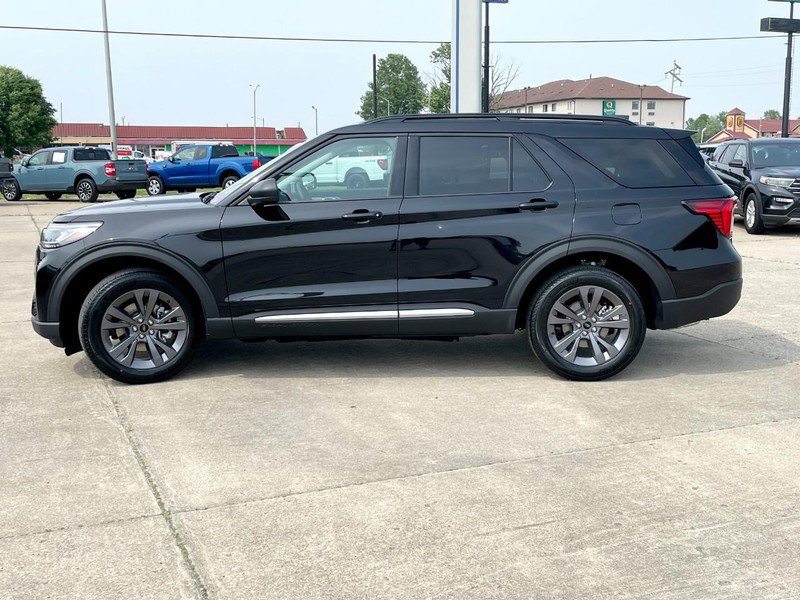 New 2025 Ford Explorer Active w/ Active Comfort Package image 6