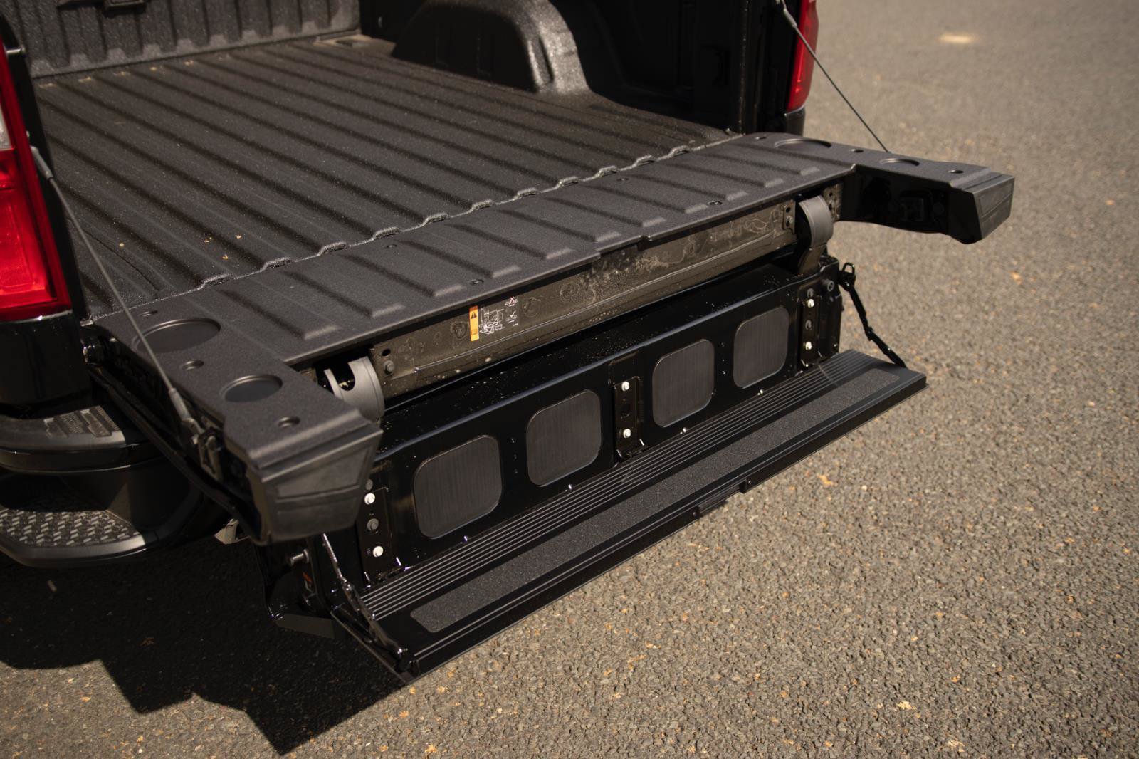 New 2026 Chevrolet Silverado 1500 LT Trail Boss w/ Convenience Package II AWD/4WD image 8