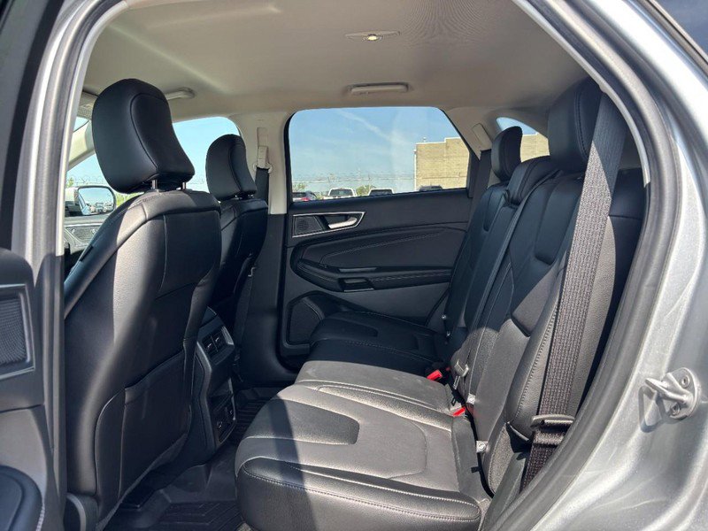 Used 2022 Ford Edge Titanium AWD/4WD image 13