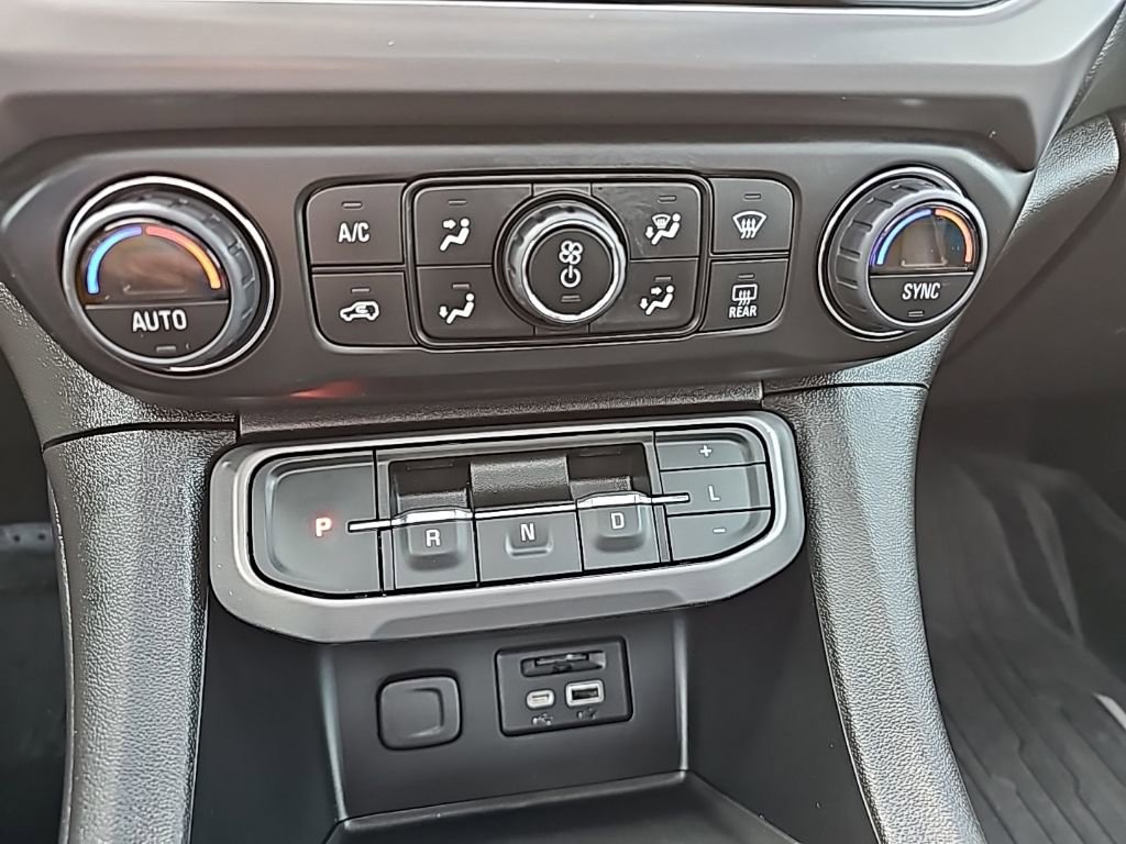 Used 2023 GMC Acadia AT4 w/ Technology Package image 36