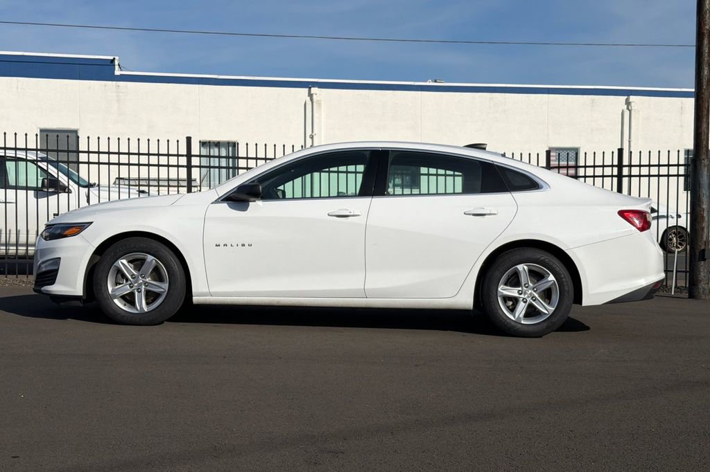 Used 2021 Chevrolet Malibu LS image 6