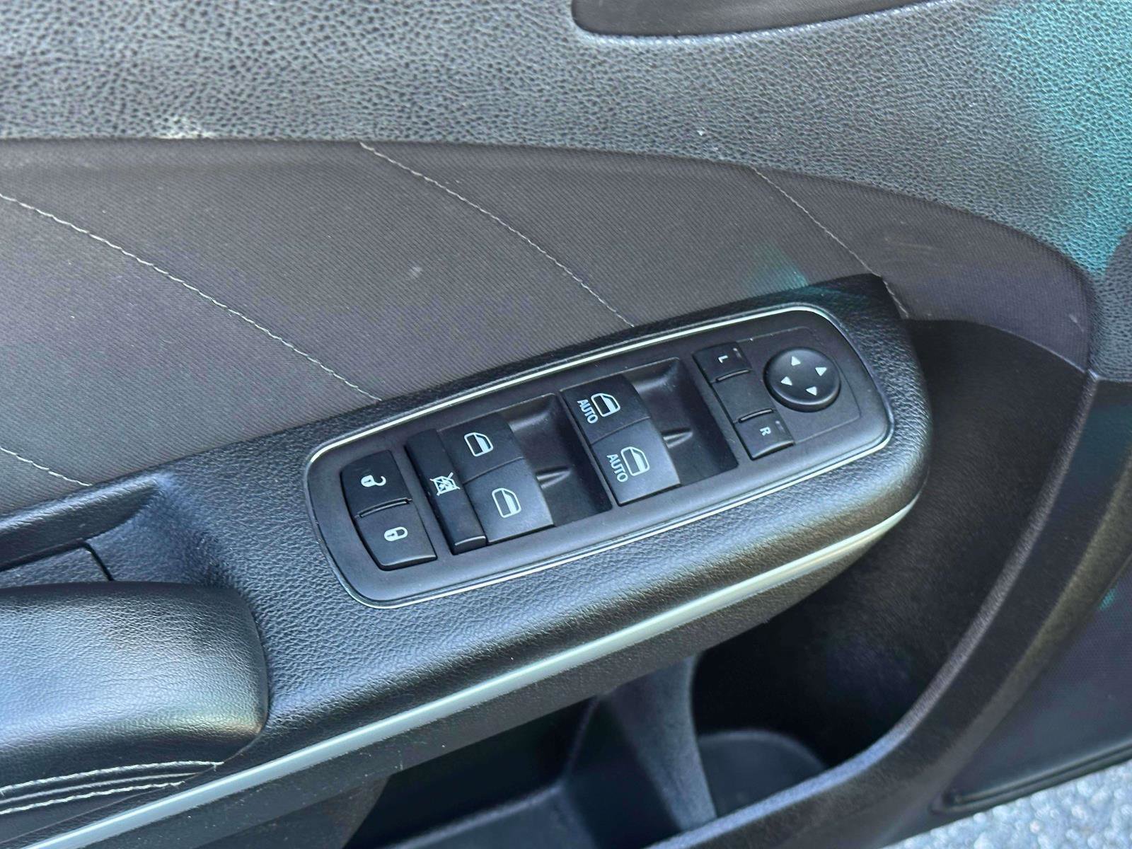 Used 2023 Dodge Charger SXT image 17