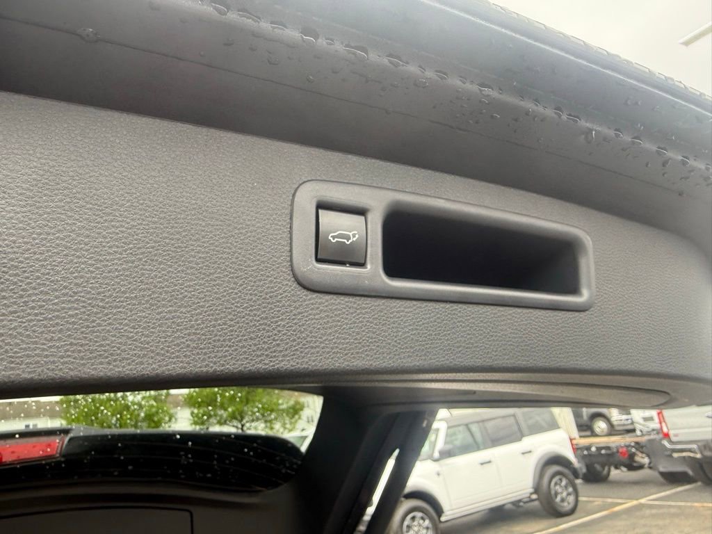 Used 2025 Toyota Highlander Platinum AWD/4WD image 49