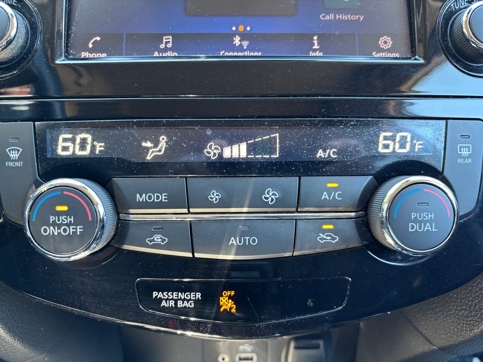 Used 2020 Nissan Rogue SV image 18