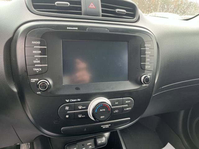 Used 2019 Kia Soul + image 21