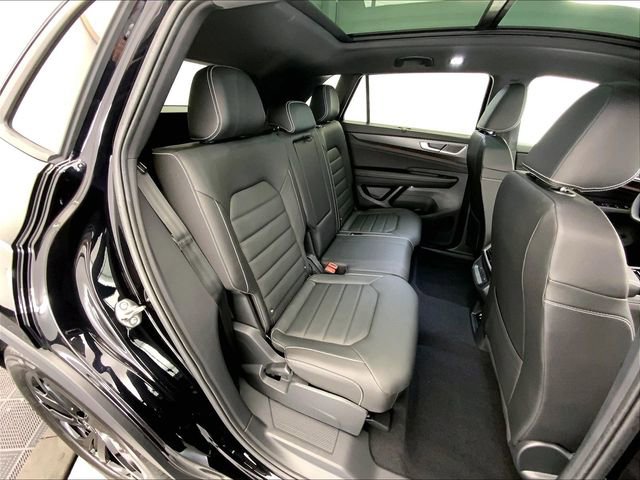 New 2026 Volkswagen Atlas Cross Sport SEL R-Line AWD/4WD image 10