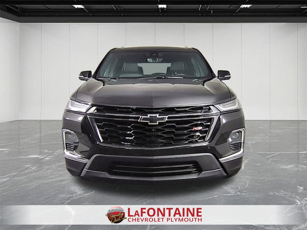 Used 2023 Chevrolet Traverse RS image 3