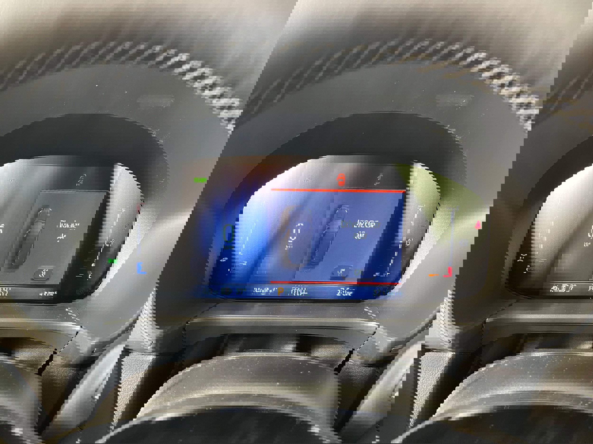 New 2025 Ford Escape SE w/ Class II Trailer Tow Package image 4