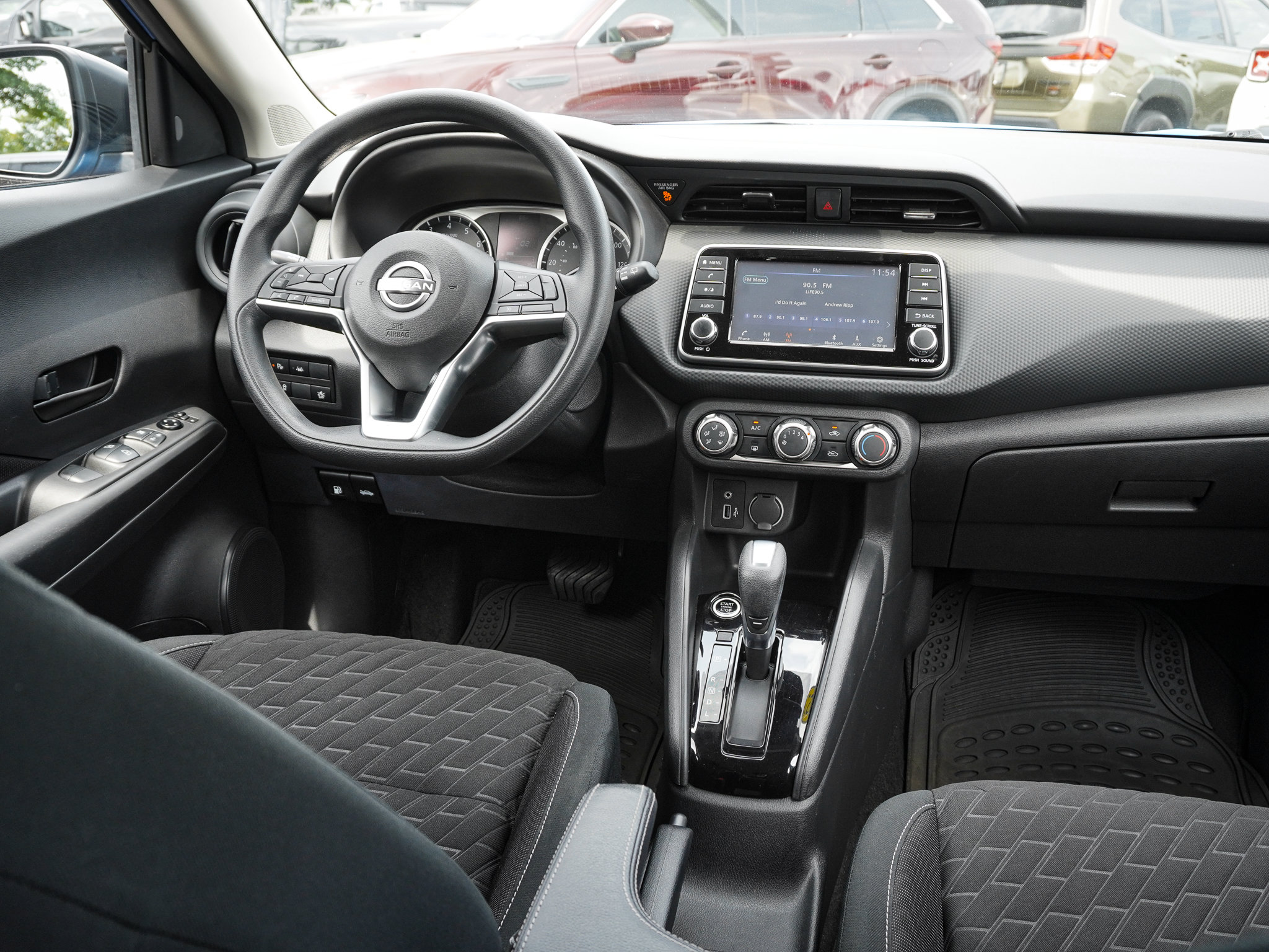 Used 2022 Nissan Kicks S FWD image 28