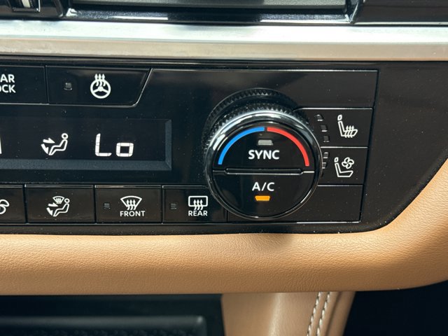 Certified 2025 Nissan Pathfinder Platinum AWD/4WD image 22