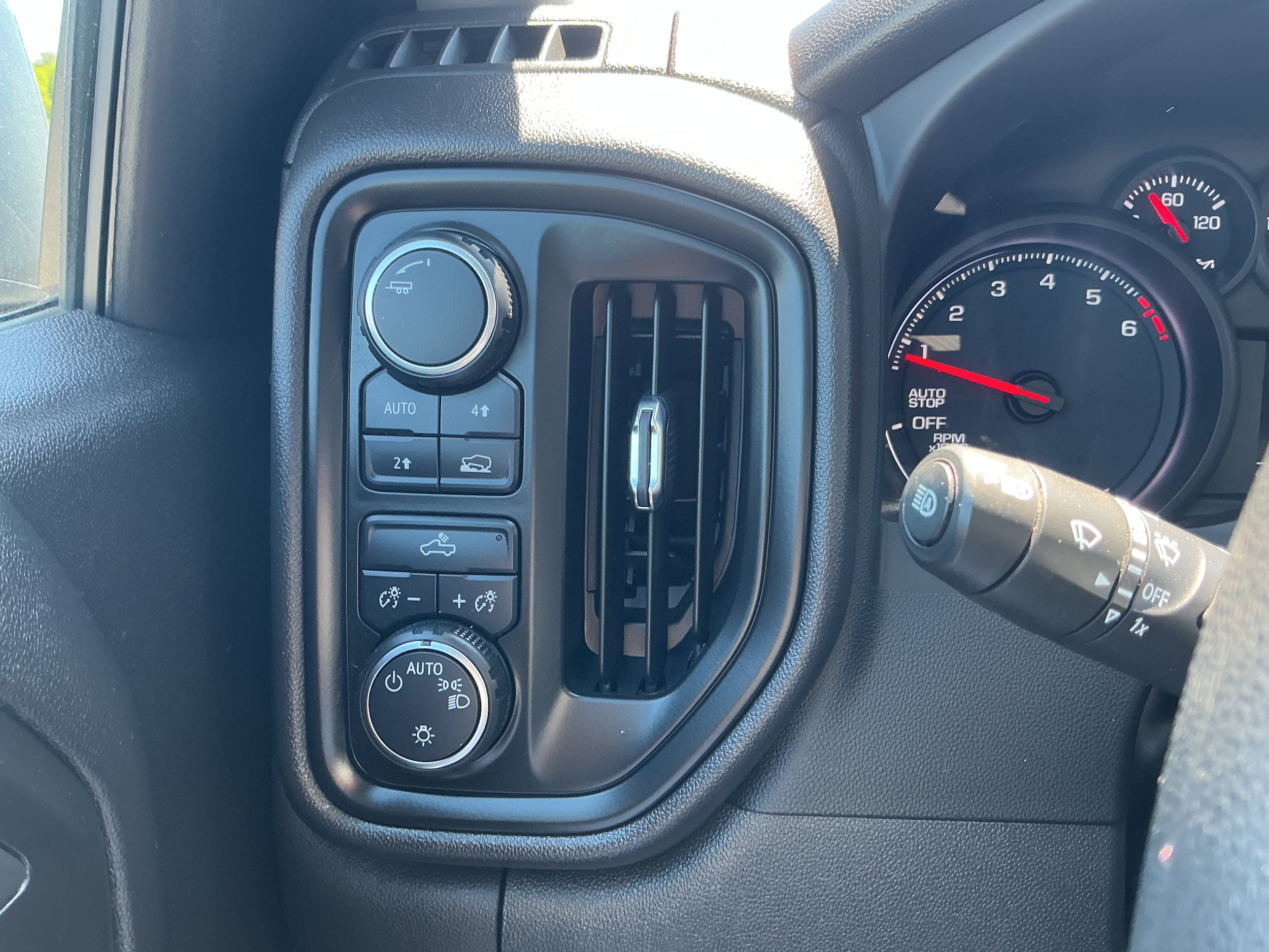 Certified 2023 Chevrolet Silverado 1500 W/T w/ WT Value Package AWD/4WD image 10