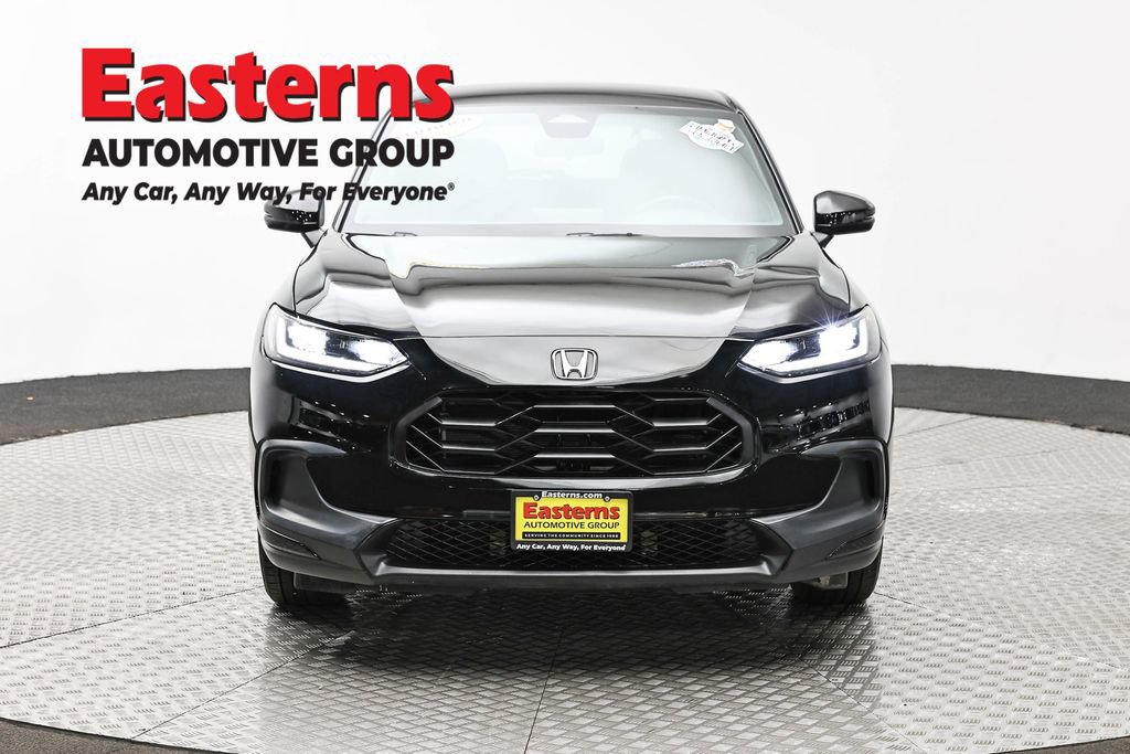Used 2023 Honda HR-V Sport image 2