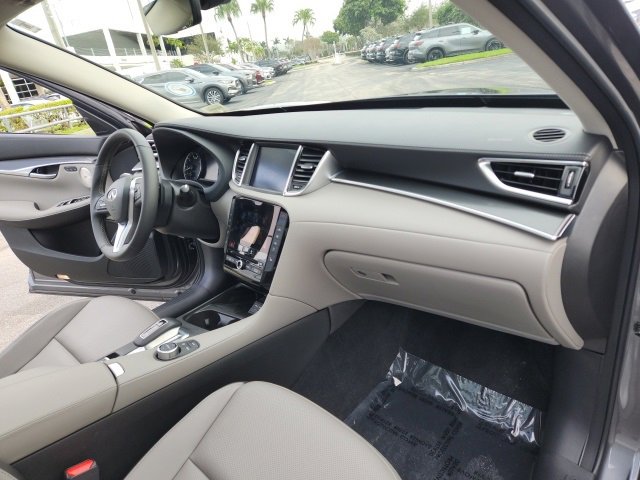 Used 2025 INFINITI QX50 Luxe image 23