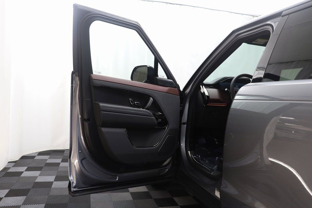 New 2025 Land Rover Range Rover Sport Autobiography image 7