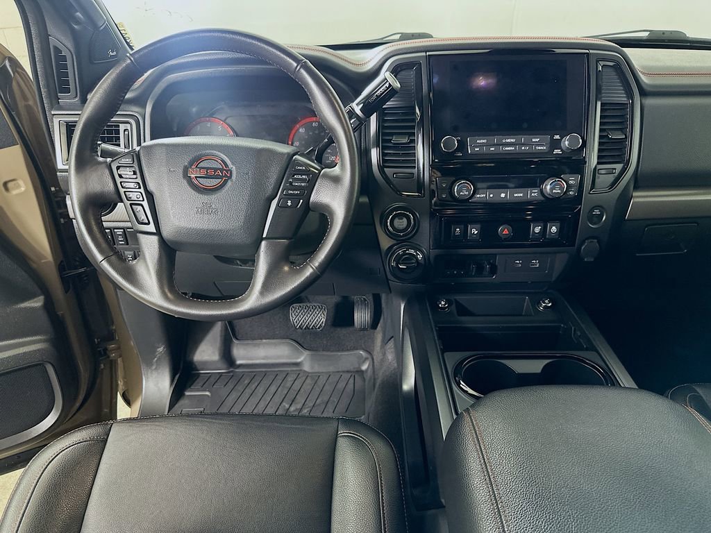 Used 2023 Nissan Titan PRO-4X w/ Pro-4x Convenience Package image 17