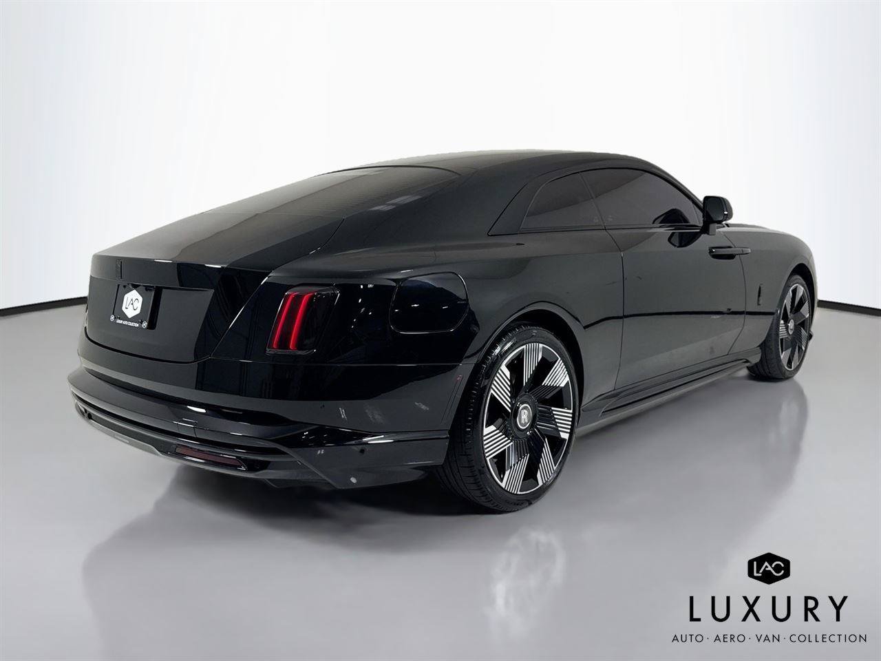 Used 2024 Rolls-Royce Spectre w/ Spectre Launch Package AWD/4WD image 6