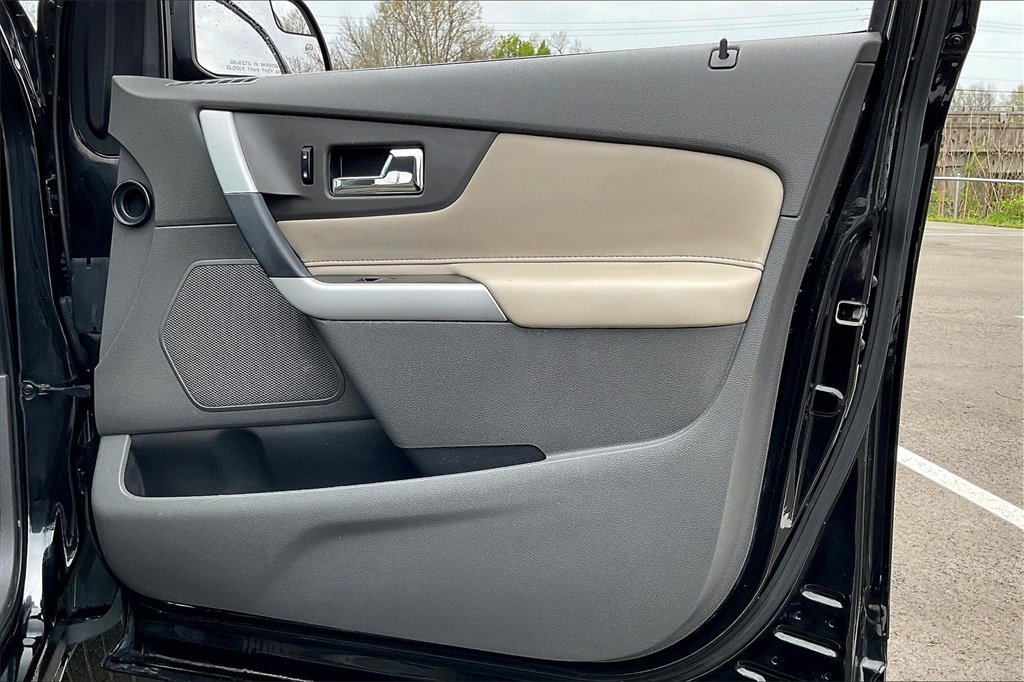 Used 2014 Ford Edge Limited image 19