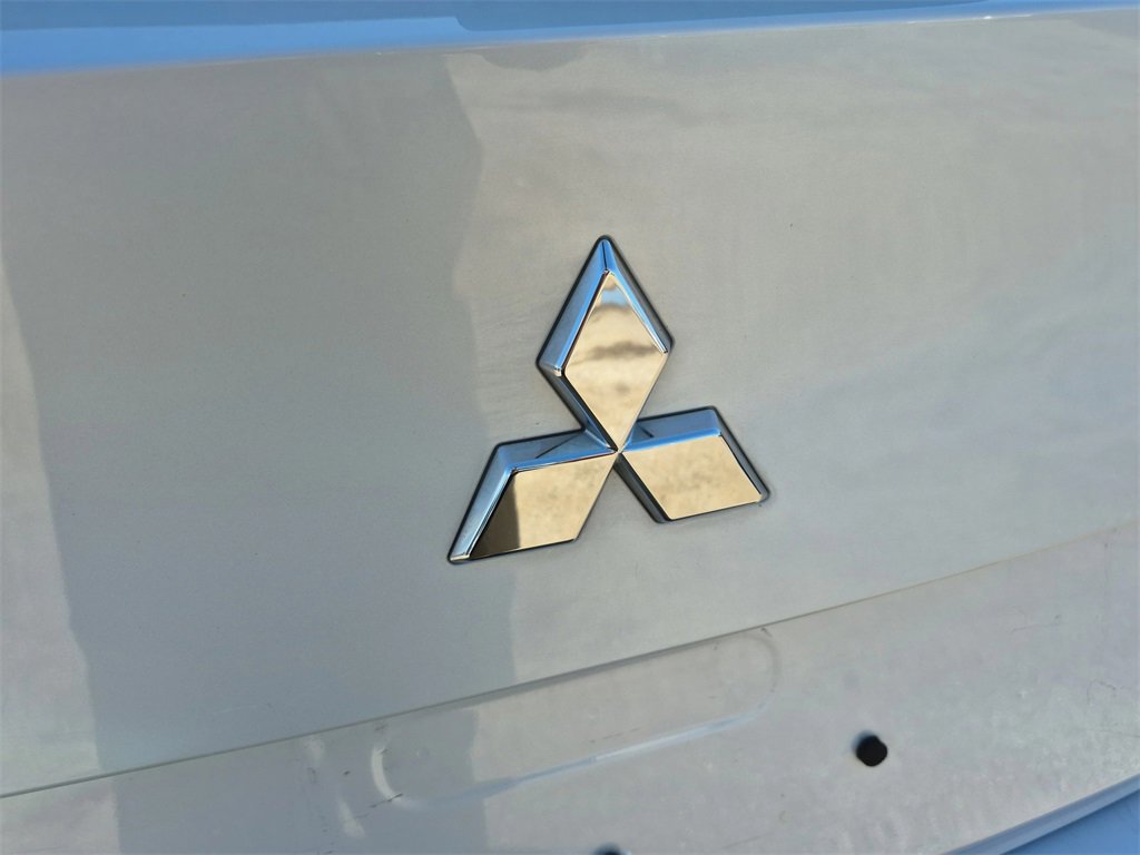 Used 2024 Mitsubishi Outlander 4WD Plug-In Hybrid image 69