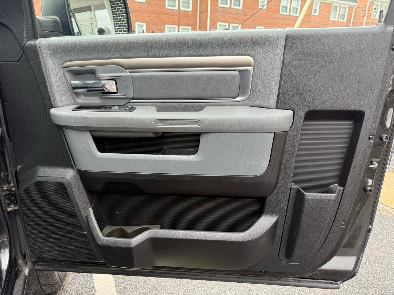 Used 2017 RAM 2500 Tradesman w/ Snow Chief Group image 39