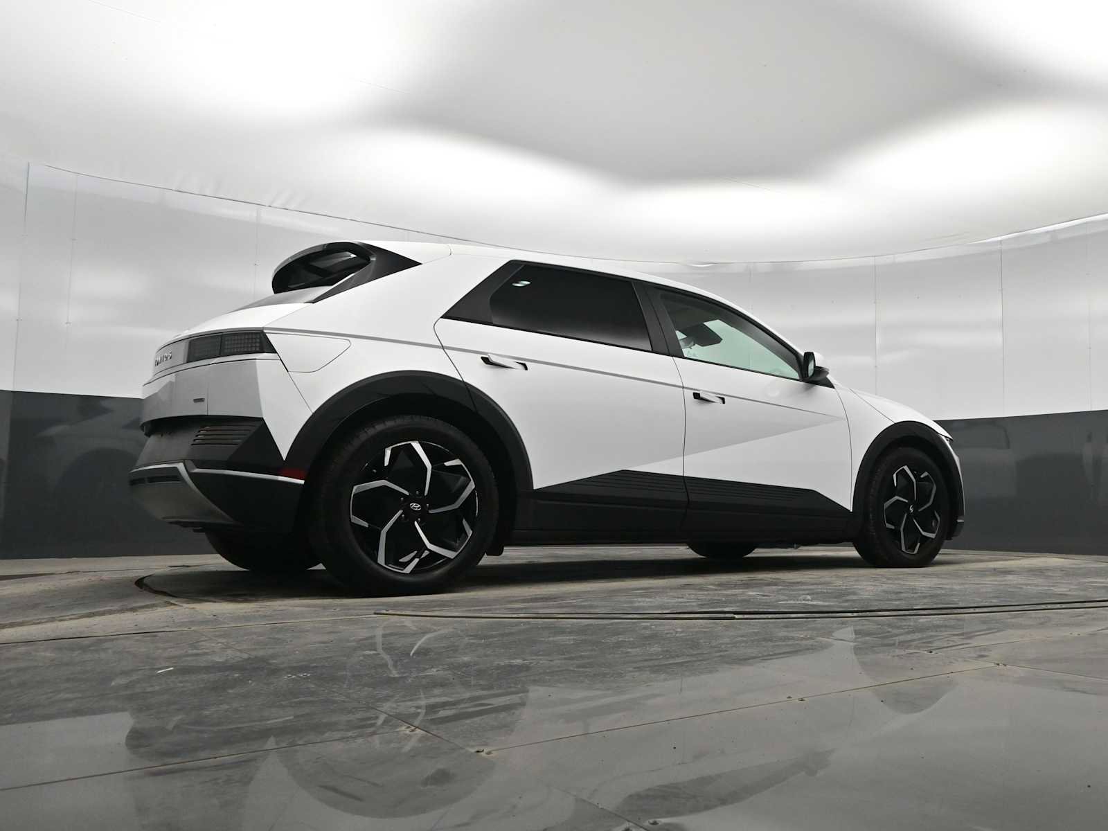 Used 2022 Hyundai Ioniq 5 SE w/ Cargo Package image 36